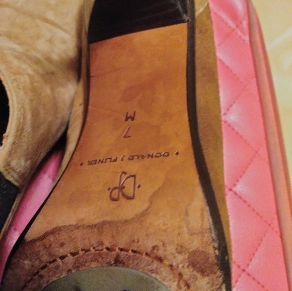 Suede pumps - Picture 7 of 15